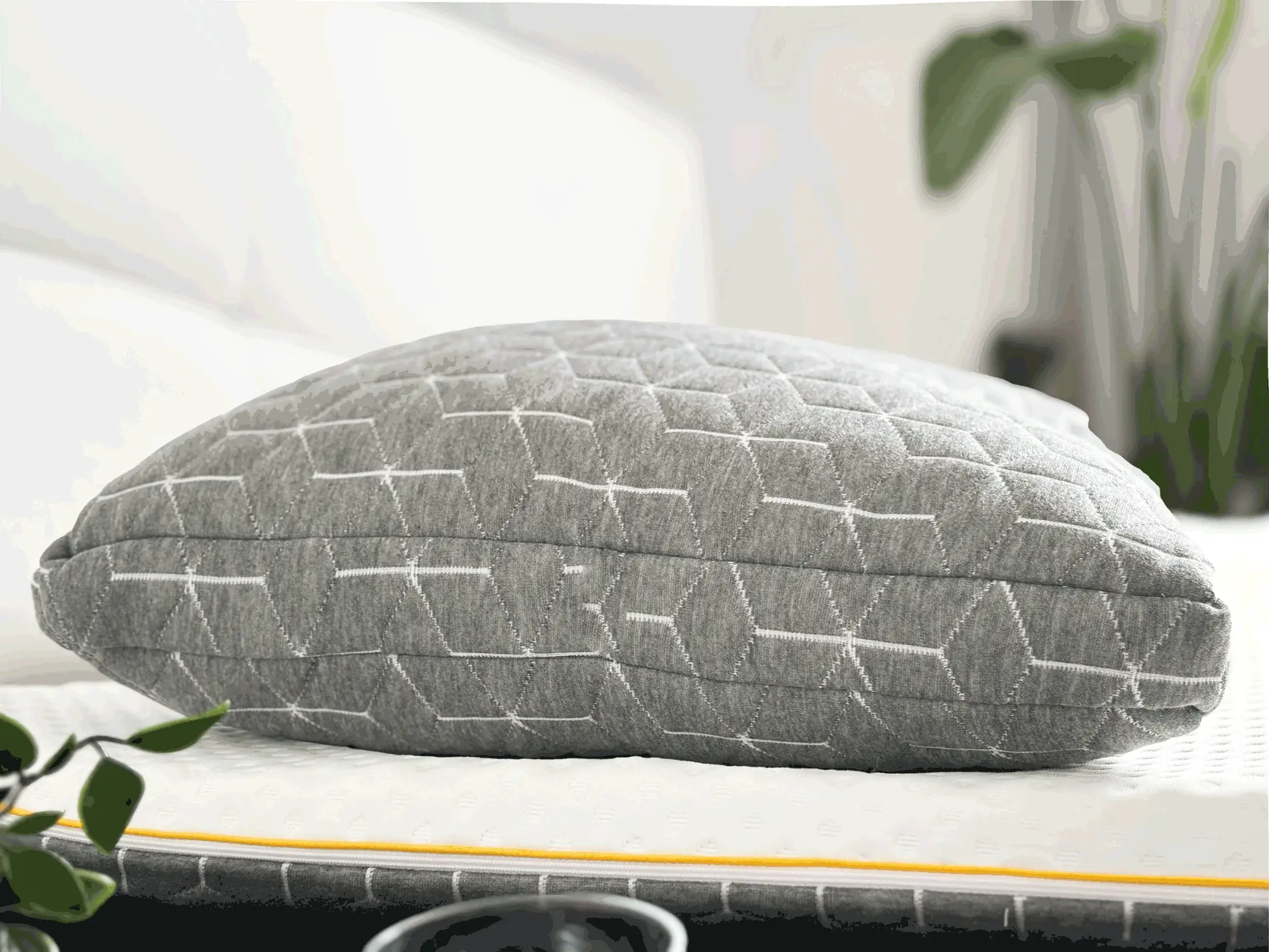 Brightr® MoonHug Adjustable Memory Foam pillow - Image 9